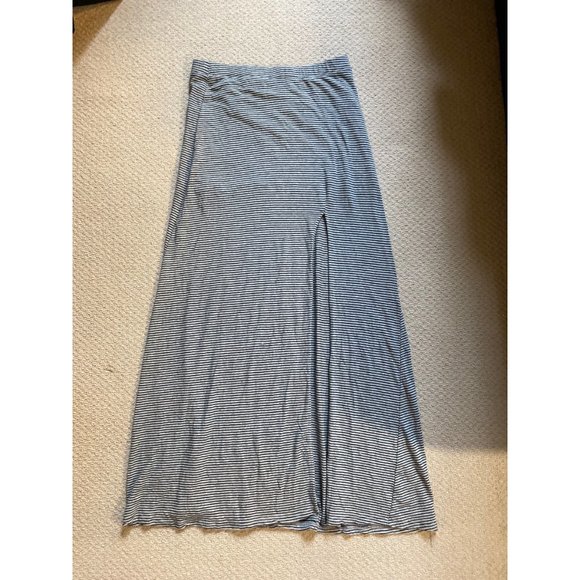 Forever 21 Maxi Skirt - Picture 1 of 2